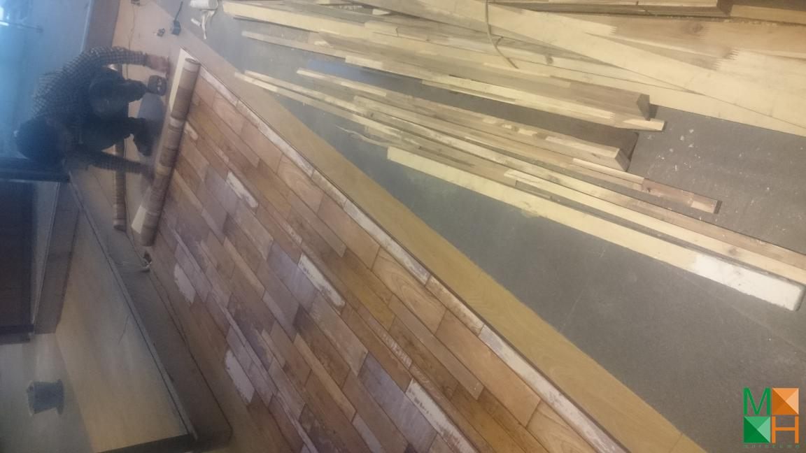 thi-cong-giay-dan-tuong-tai-toa-nha-IPH (7)